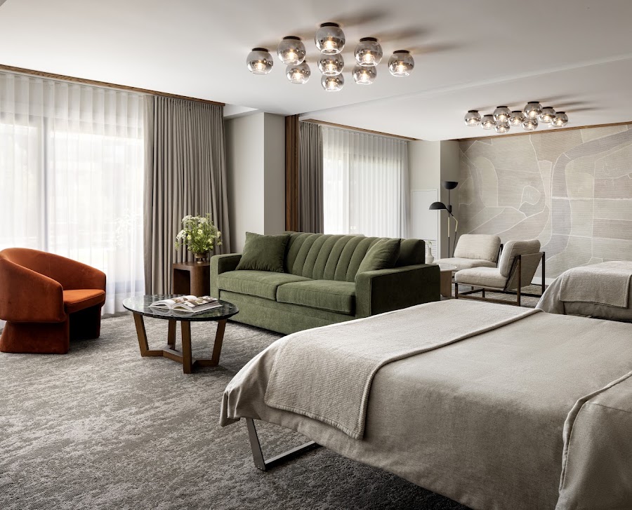 Banff Park Lodge guest suite